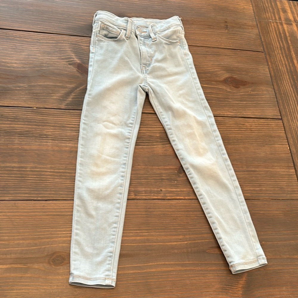 Old Navy girls size 7 light wash jeans